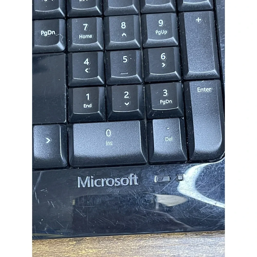 Microsoft 850 Wireless Desktop Keyboard. M.1